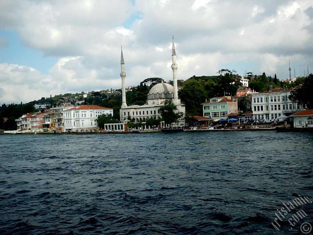 View of Beylerbeyi coast and a Beylerbeyi Mosque from the Bosphorus in Istanbul city of Turkey.
