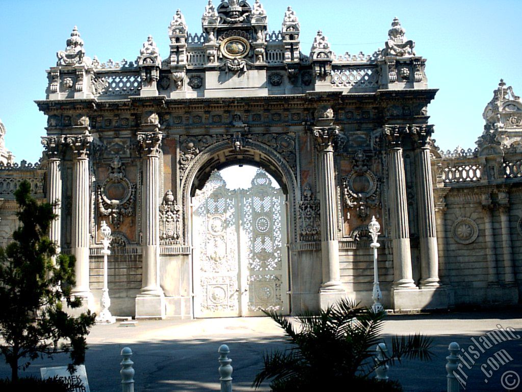 View one of the doors of Dolmabahce Palace located in Dolmabahce district in Istanbul city of Turkey.
