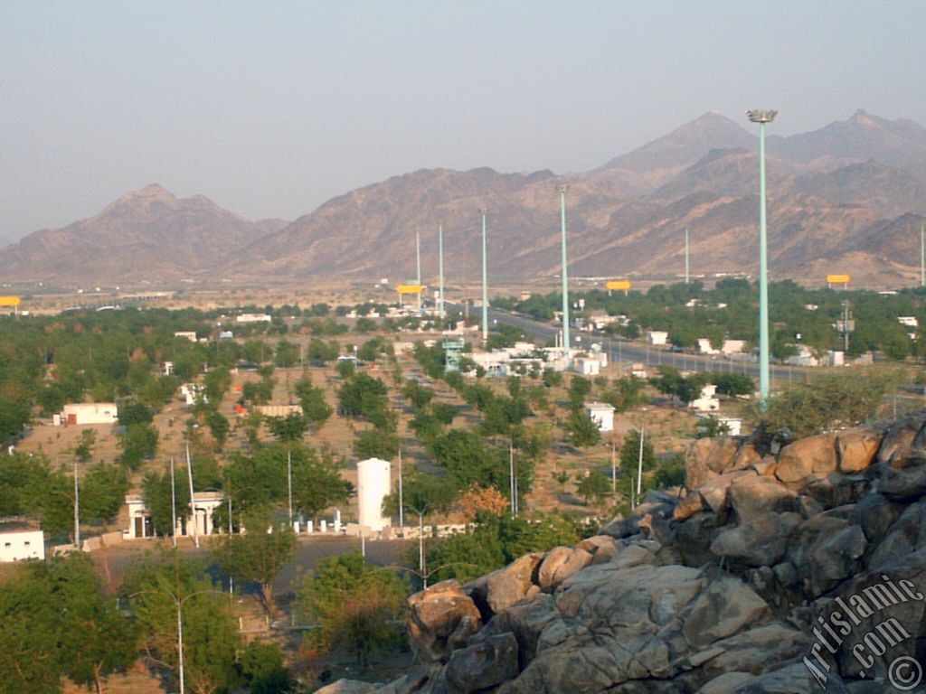 A picture of a part of the Field of Arafah taken from the Hill of Arafah in Mecca city of Saudi Arabia.
